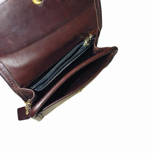 Coach Brown Leather Coin Purse Wallet Gold Keychain Attachment Snap Closure - Picture 10 of 16